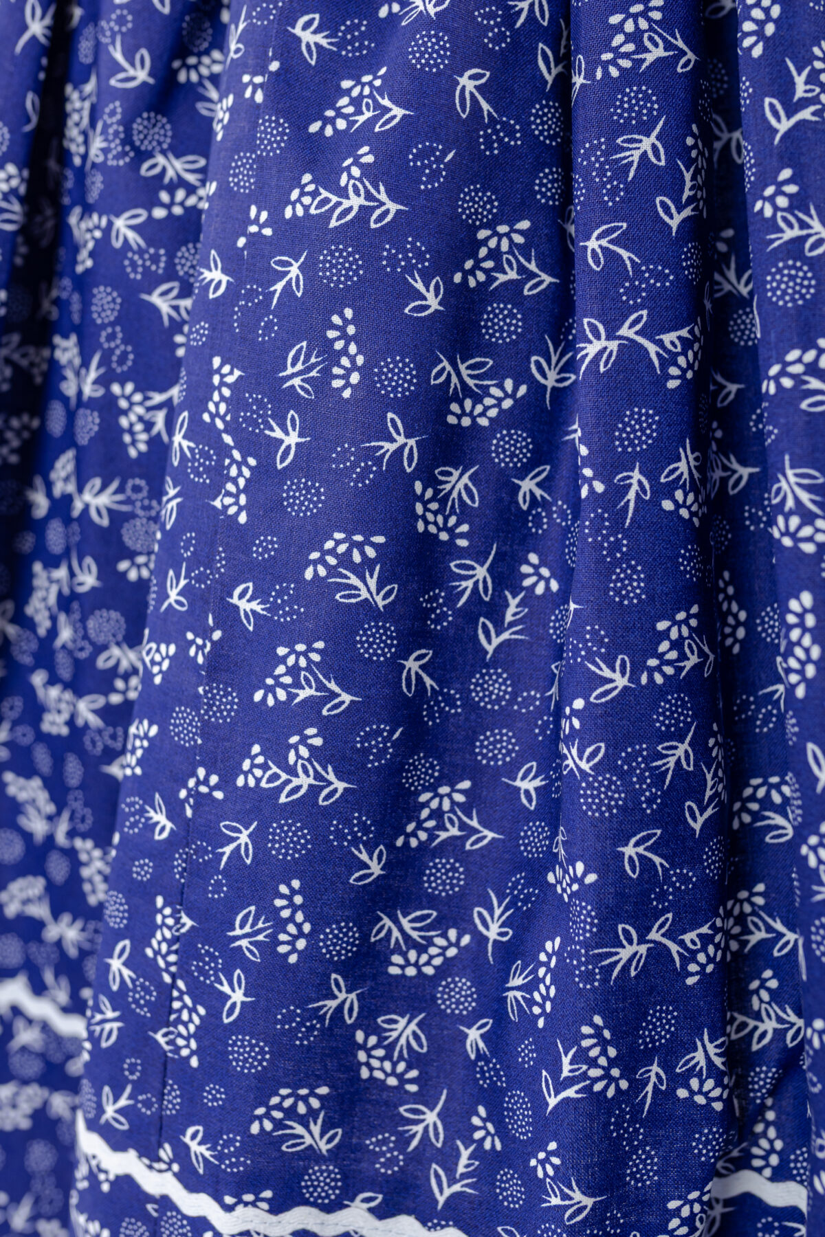 Kék margarétás pörgős lányka szoknya - Image 4