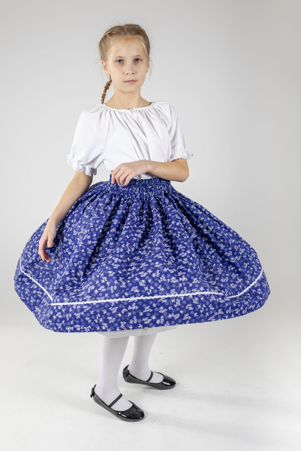 Kék margarétás pörgős lányka szoknya - Image 5